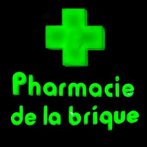 Logo vitrine Pharmacie de la brique
